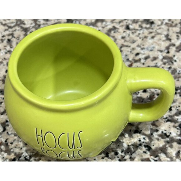 New Rae Dunn 2023 Halloween Web HOCUS POCUS Green Cauldron Mug - Picture 5 of 6